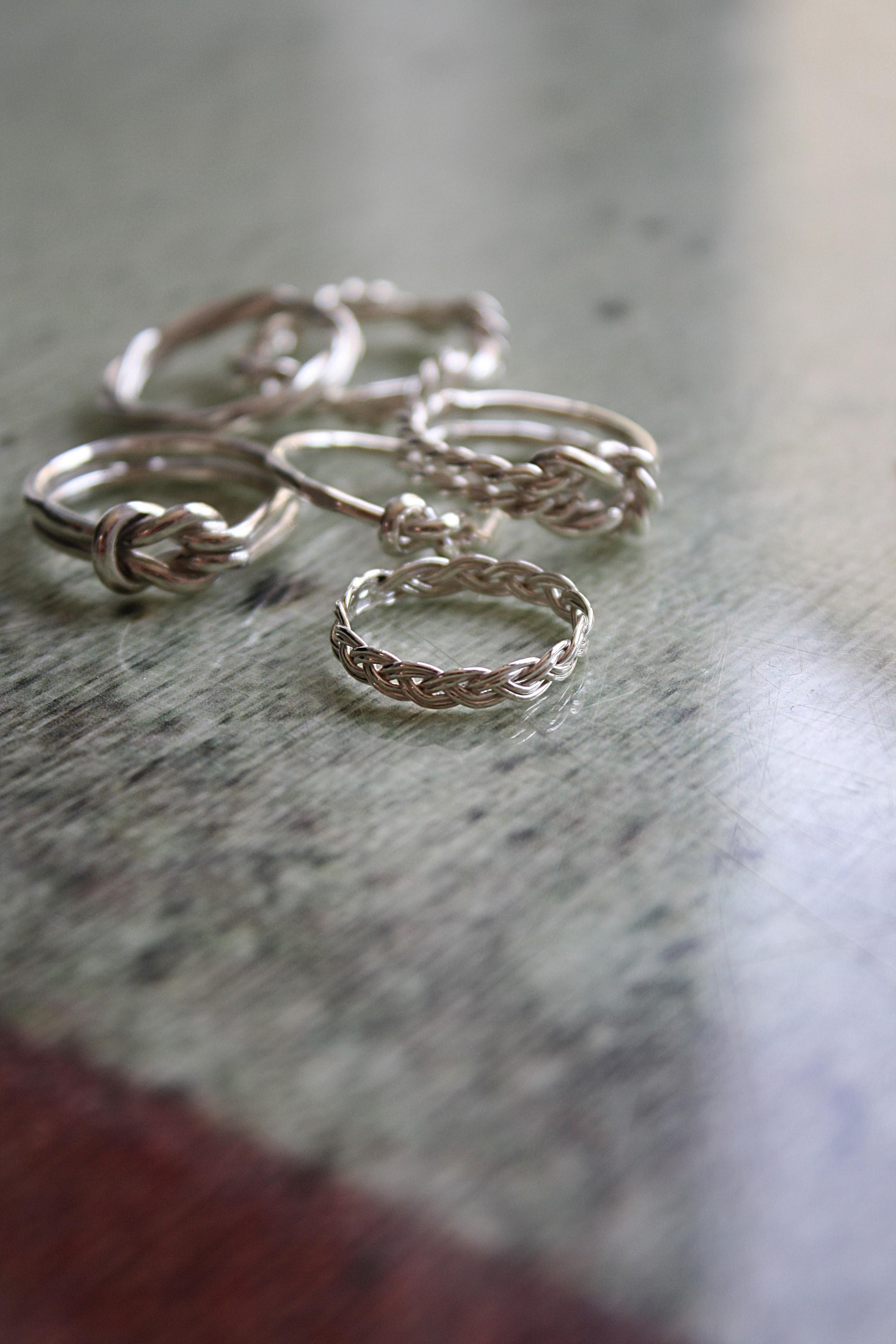 Workshop INTRECCI - anello in cera morbida